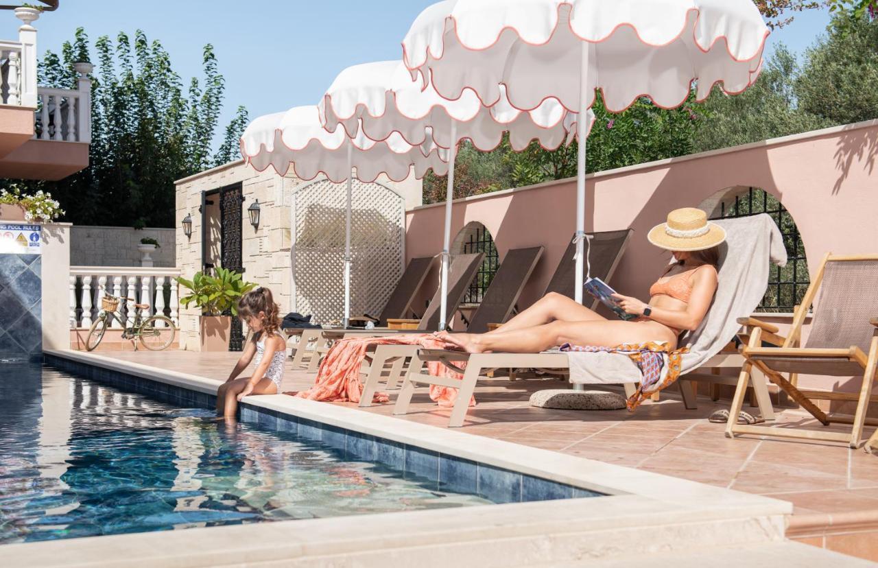 Kseynasa Suites Nikiti  Exteriér fotografie