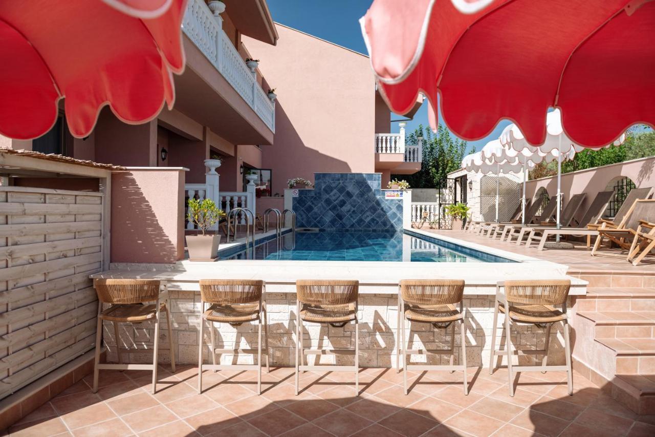 Kseynasa Suites Nikiti  Exteriér fotografie